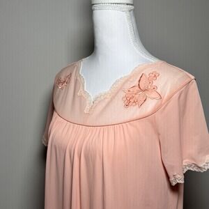 Vtg JC Penny Gaymode Nylon Maxi Nightgown Embroidered Lace Trim Peachy Pink Sz S